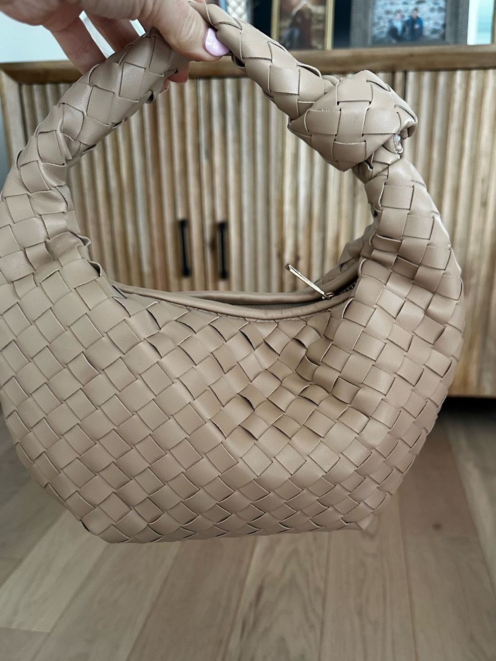 Basket weave shoulder bag